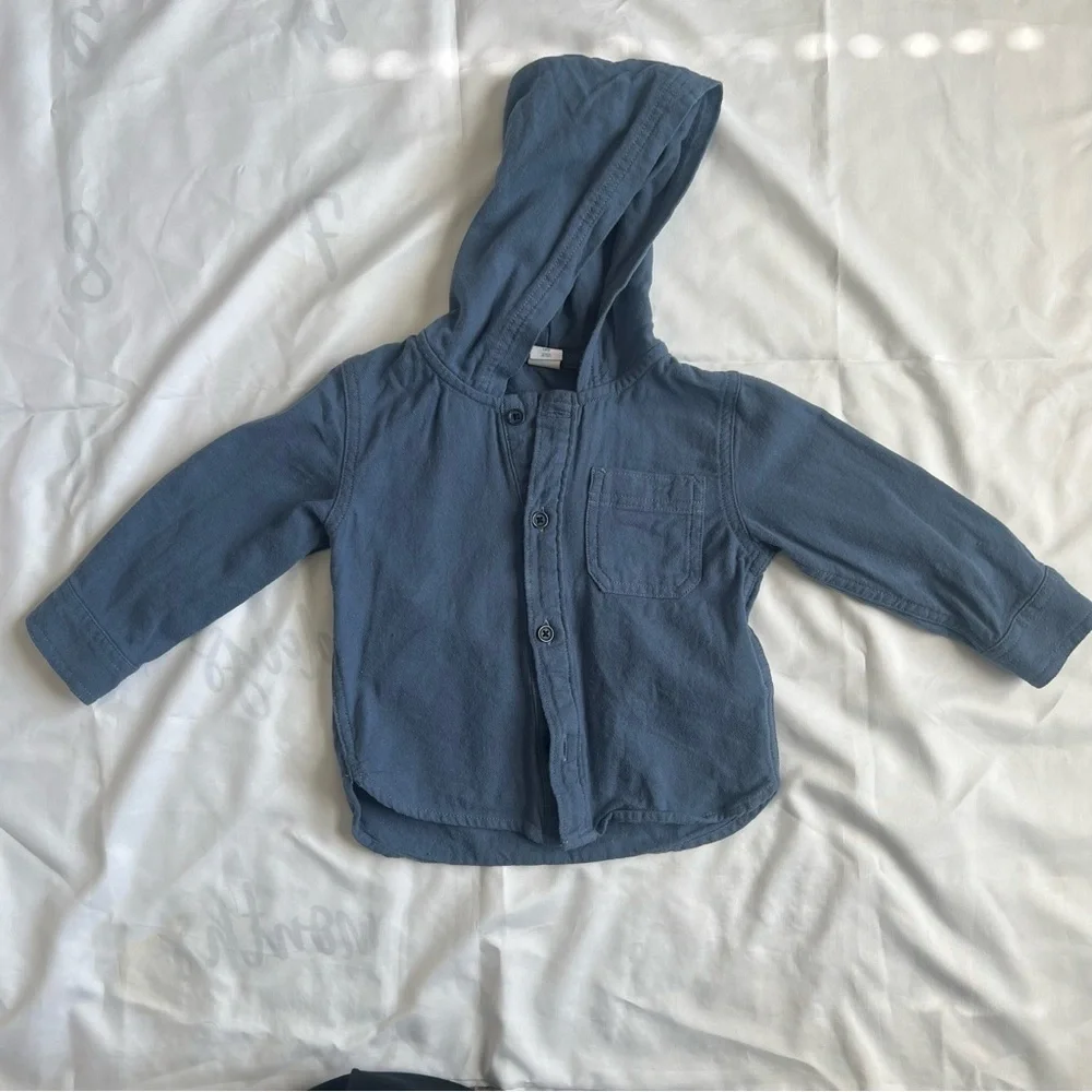 Baby Gap Blue Cotton Hooded Button-Up Shirt Size 12-18 Months